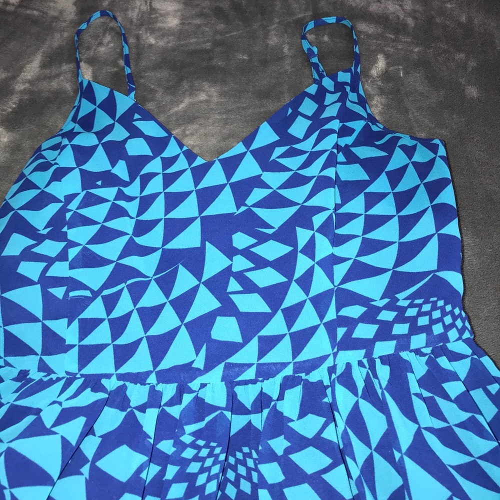 Dress - Picture 2 of 9